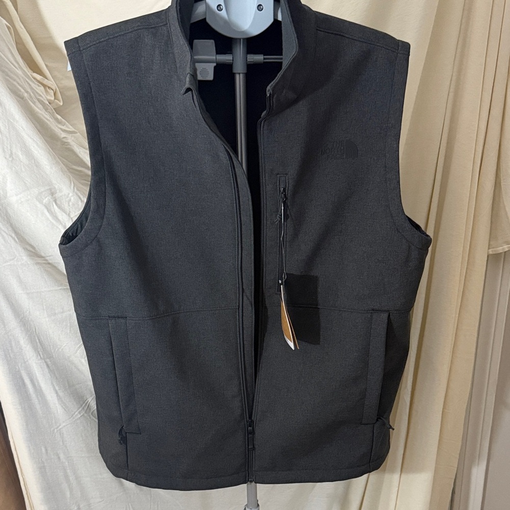 The North Face Men's Charcoal Vest